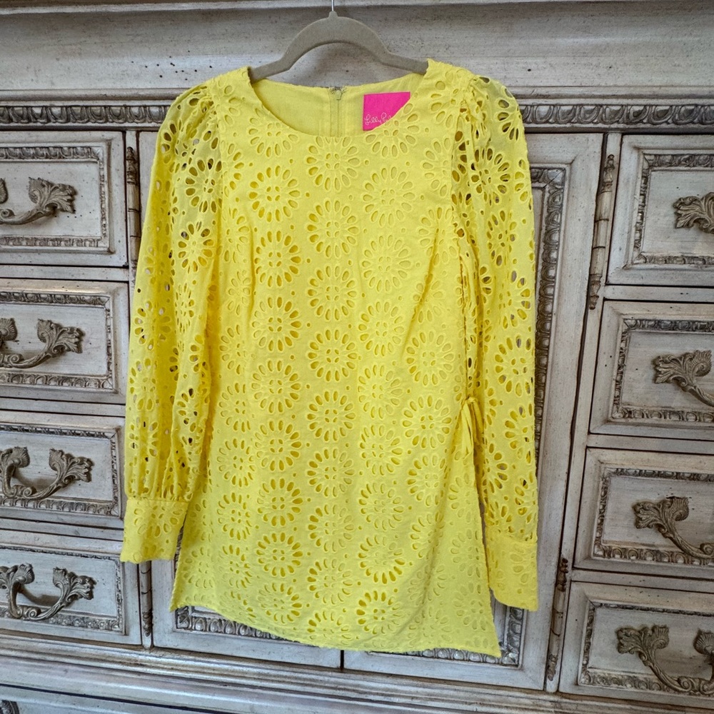 Lilly dress like new